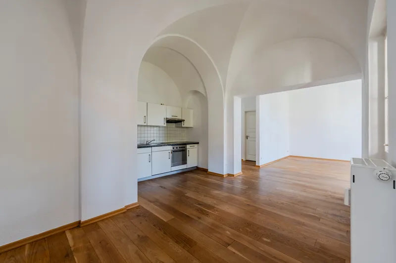 Wohnen mit Charakter: 2-Zimmer-Wohnung in Berlin-Buch — photo 1